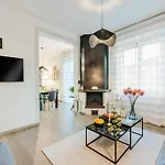 شقة In With Terrace Views