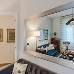 شقة In With Terrace Views