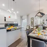 In With Terrace Views
