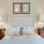 In With Terrace Views شقة