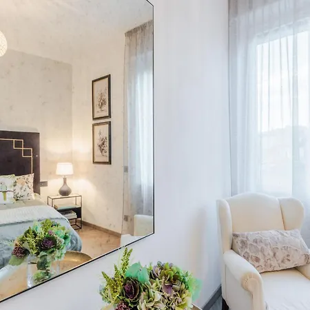Apartament In With Terrace Views *