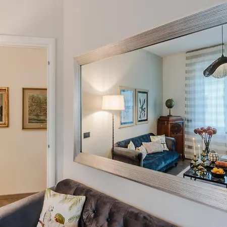 Apartament In With Terrace Views