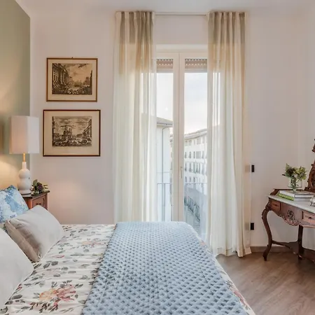 In With Terrace Views