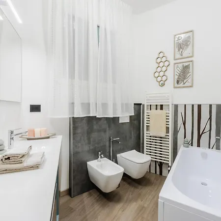 In With Terrace Views Apartament Lukka